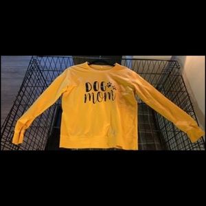 Yellow Dog Mom Long Sleeve T-shirt/Sweatshirt
